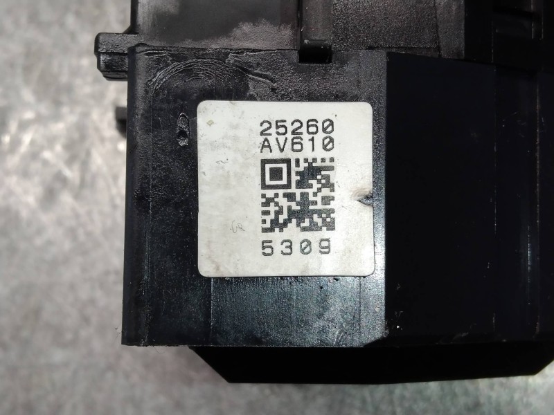 Recambio de mando limpia para nissan almera tino (v10m) ambience referencia OEM IAM 25260AV610  