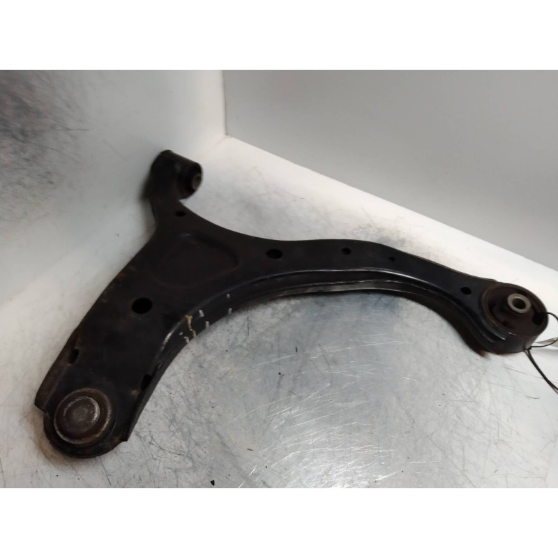 Recambio de brazo suspension inferior delantero izquierdo para kia sorento 2.2 crdi cat referencia OEM IAM   