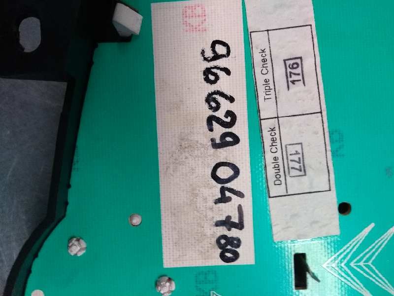 Recambio de cuadro instrumentos para peugeot 207 1.4 hdi referencia OEM IAM 9662904780  