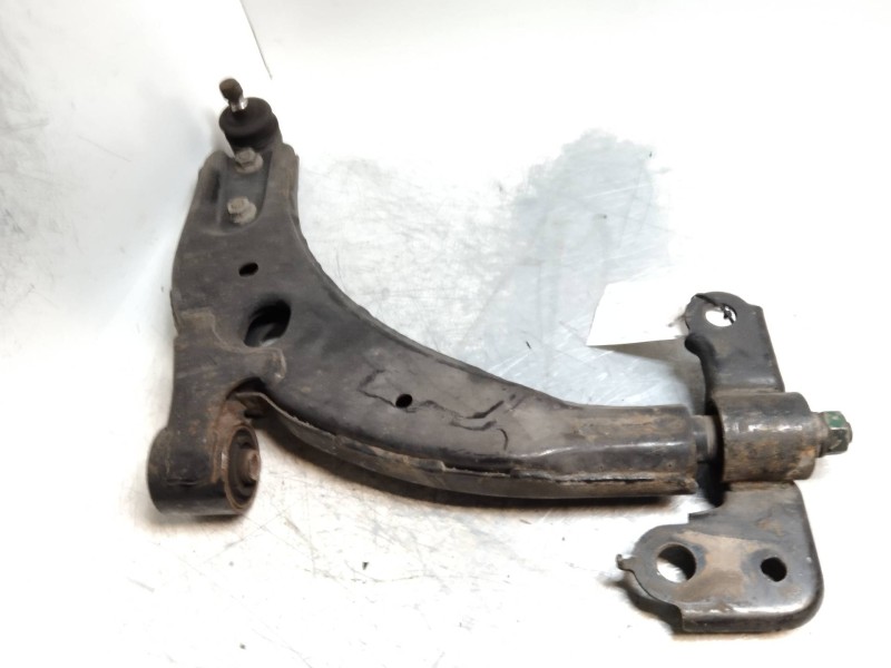 Recambio de brazo suspension inferior delantero derecho para kia shuma ii 1.6 cat referencia OEM IAM   