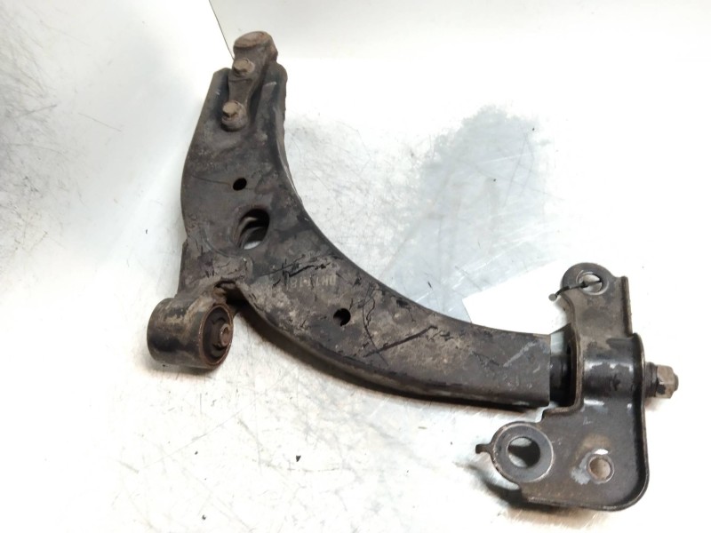 Recambio de brazo suspension inferior delantero izquierdo para kia shuma ii 1.6 cat referencia OEM IAM   