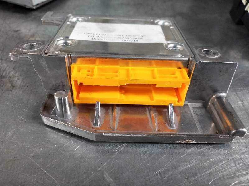 Recambio de centralita airbag para opel combo (corsa c) familiar referencia OEM IAM 327963935 24417008 