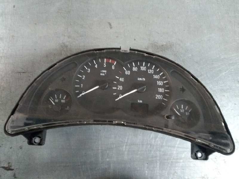Recambio de cuadro instrumentos para opel combo (corsa c) familiar referencia OEM IAM 110008988026 13173347WA 