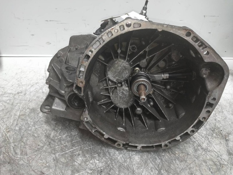 Recambio de caja cambios para renault megane ii classic berlina confort dynamique referencia OEM IAM PK4001 8200562298 C005737