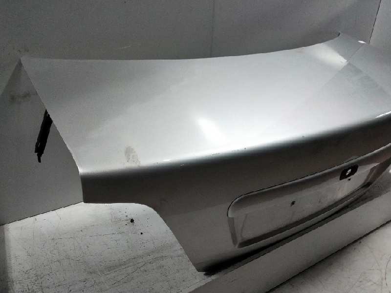 Recambio de tapa maletero para volvo s40 berlina 1.8i referencia OEM IAM   