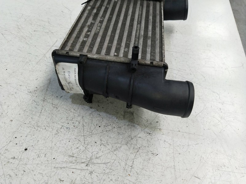 Recambio de intercooler para audi a6 berlina (4b2) 1.8 20v turbo referencia OEM IAM 058145805A 1402007  Recambio de intercooler para audi a6 berlina (4b2) 1.8 20v turbo referencia OEM IAM 058145805A 1402007