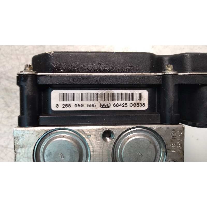 Recambio de abs para renault megane ii classic berlina 1.6 16v referencia OEM IAM 0265234468 0265950595 8200551143 84B02AAY2