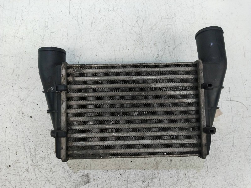 Recambio de intercooler para audi a6 berlina (4b2) 1.8 20v turbo referencia OEM IAM 058145805A 1402007  Recambio de intercooler para audi a6 berlina (4b2) 1.8 20v turbo referencia OEM IAM 058145805A 1402007