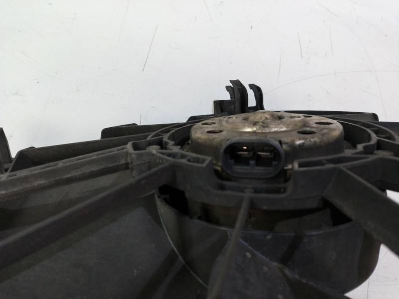 Recambio de electroventilador para renault clio ii fase ii (b/cb0) 1.5 dci diesel referencia OEM IAM 7700436917 5020100 