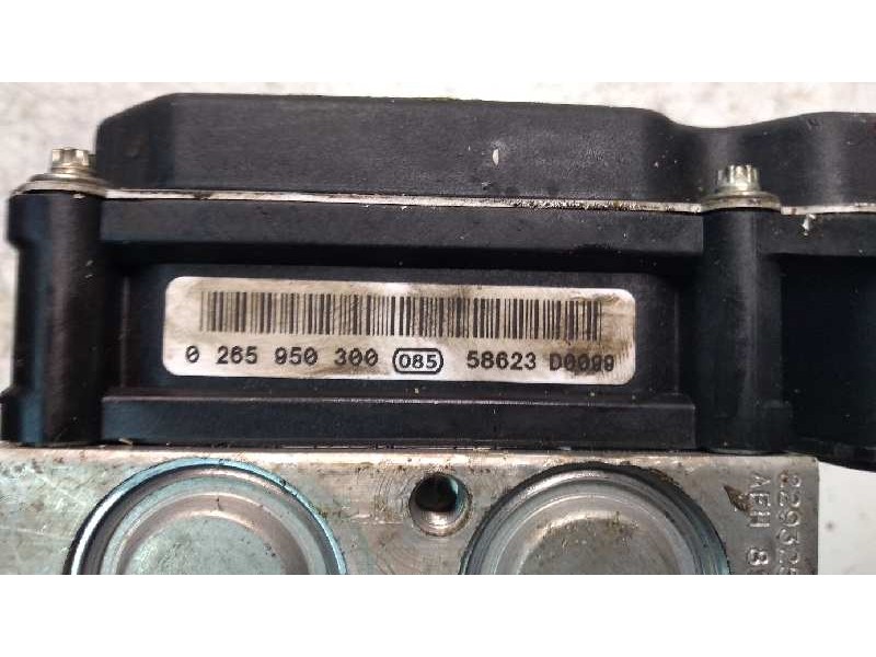 Recambio de abs para renault megane ii classic berlina 1.9 dci diesel referencia OEM IAM 0265234310 0265950300 8200430798 84B02A