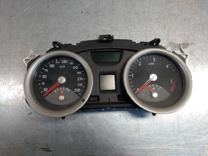 Recambio de cuadro instrumentos para renault megane ii classic berlina 1.9 dci diesel referencia OEM IAM 8200399700D  