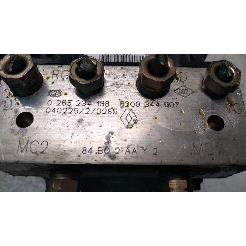 Recambio de abs para renault megane ii classic berlina 1.9 dci diesel referencia OEM IAM 0265234138 0265950300 8200344607 84B02A