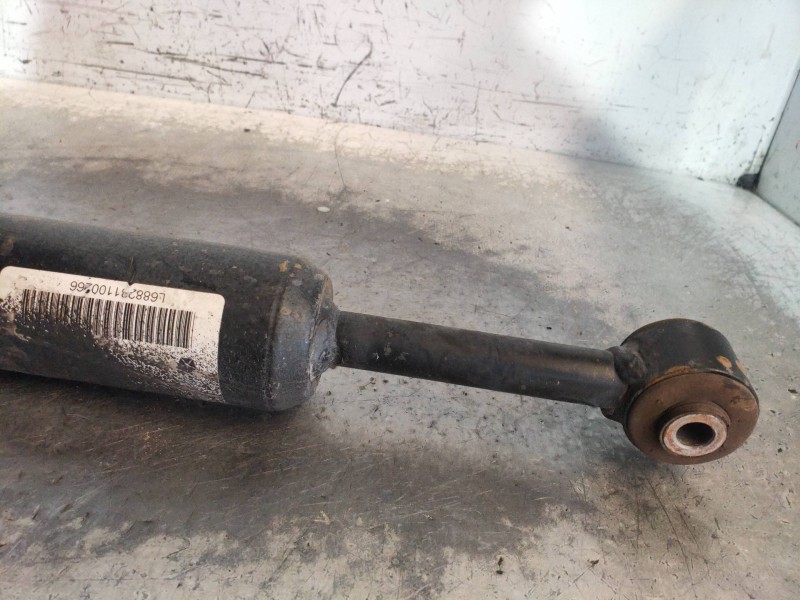 Recambio de amortiguador trasero derecho para lancia thema gold referencia OEM IAM   68143168AA