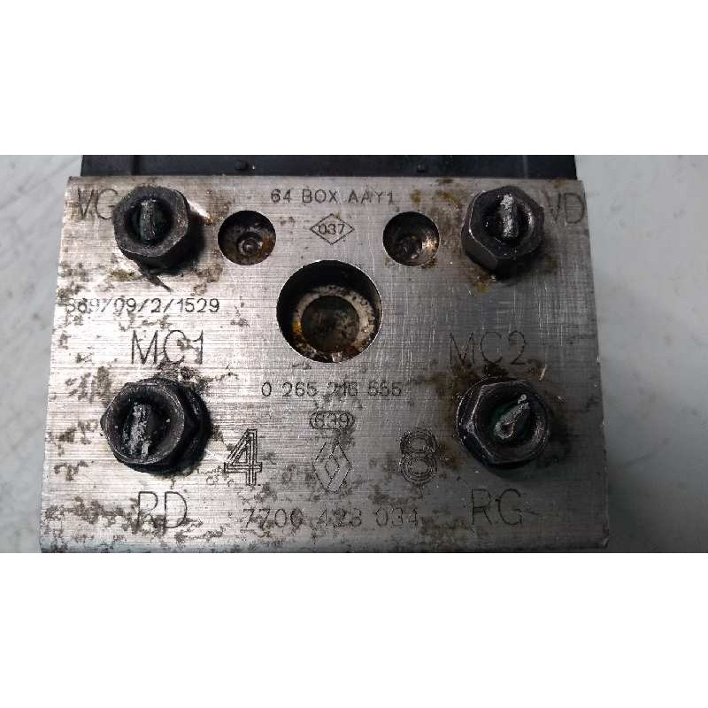 Recambio de abs para renault megane i berlina hatchback (ba0) 1.9 dti diesel cat referencia OEM IAM 0265216555 0273004279 770042 Recambio de abs para renault megane i berlina hatchback (ba0) 1.9 dti diesel cat referencia OEM IAM 0265216555 0273004279 770042