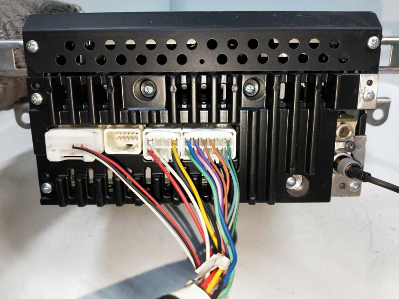 Recambio de sistema audio / radio cd para toyota auris 1.6 16v cat referencia OEM IAM 8612002520  