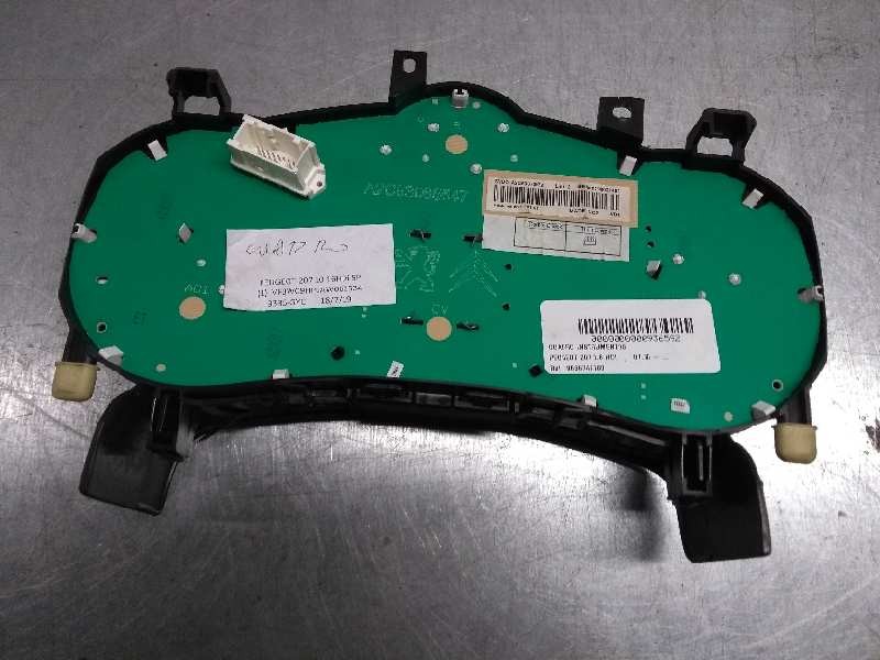 Recambio de cuadro instrumentos para peugeot 207 1.6 hdi referencia OEM IAM 9666749180  