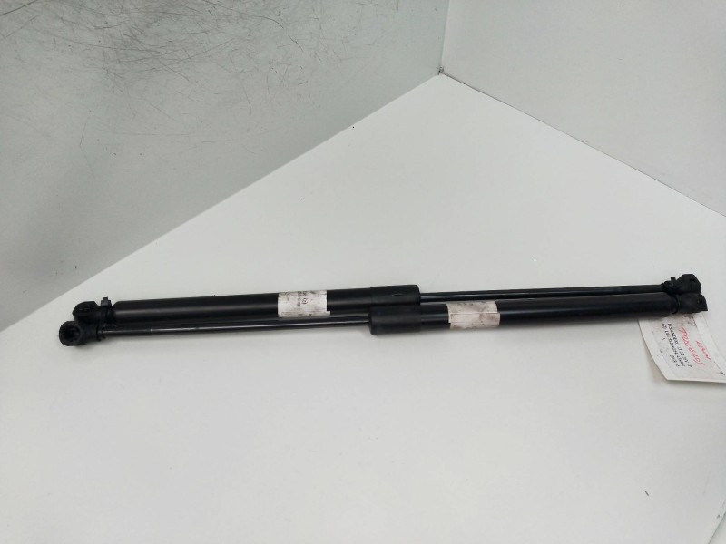 Recambio de amortiguadores maletero / porton para dacia sandero 1.2 16v cat referencia OEM IAM 904529943R  
