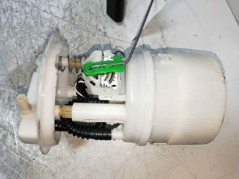 Recambio de bomba combustible para dacia sandero 1.2 16v cat referencia OEM IAM 0172022377 0974652990001 AFORADOR