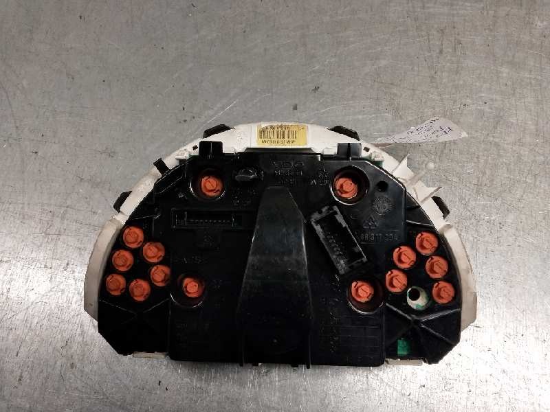 Recambio de cuadro instrumentos para smart coupe cdi básico referencia OEM IAM 110008872011 MCC0010124V001 