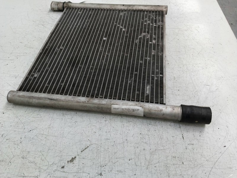 Recambio de radiador agua para smart coupe referencia OEM IAM 0003428V006   Recambio de radiador agua para smart coupe referencia OEM IAM 0003428V006