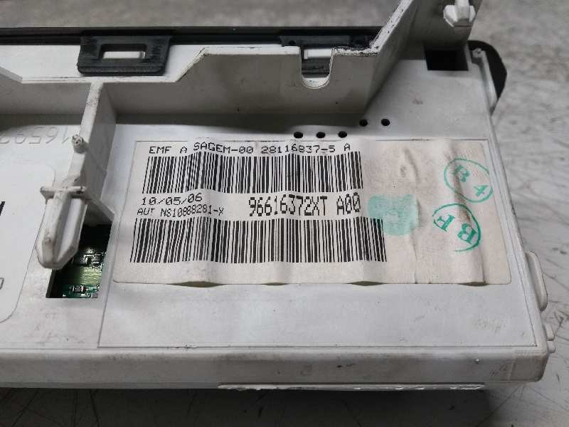 Recambio de pantalla multifuncion para peugeot 206 berlina x-line referencia OEM IAM 96616372XT A00 281168375