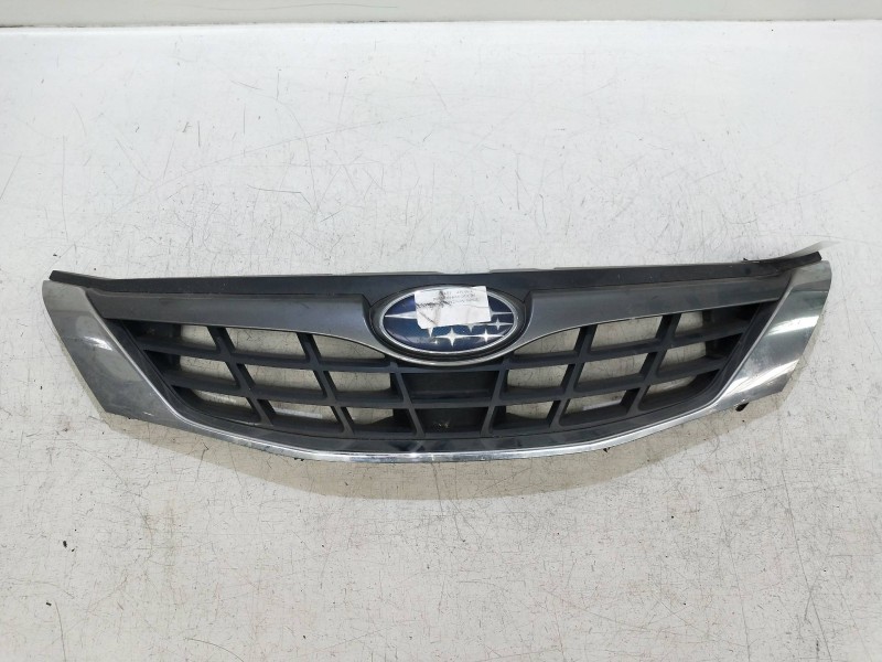 Recambio de rejilla delantera para subaru impreza g12 classic referencia OEM IAM   