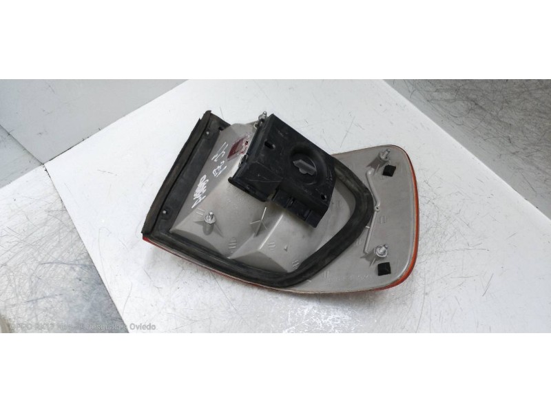 Recambio de piloto trasero izquierdo para audi 100 berlina (c4) básico referencia OEM IAM   