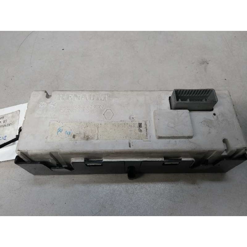 Recambio de pantalla multifuncion para renault megane iii berlina 5 p 1.5 dci diesel fap referencia OEM IAM   
