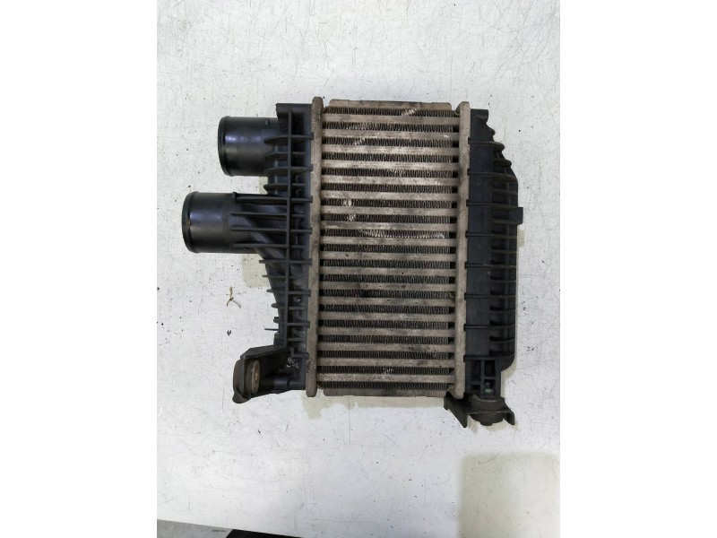 Recambio de intercooler para toyota avensis wagon (t25) 2.0 turbodiesel cat referencia OEM IAM   