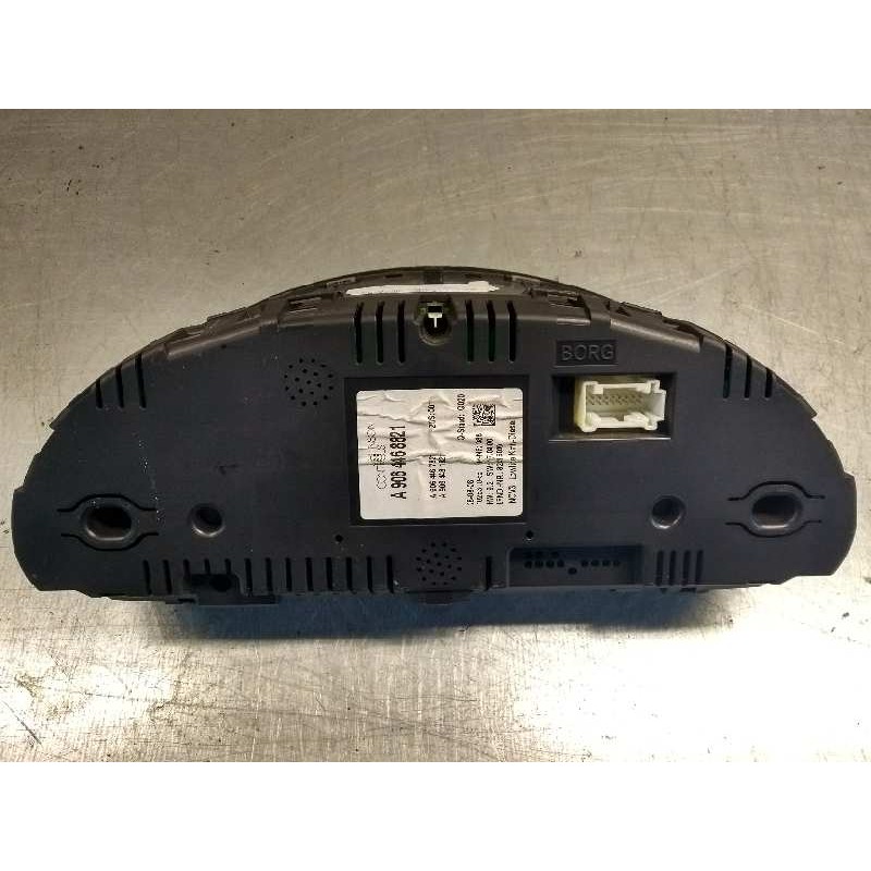 Recambio de cuadro instrumentos para mercedes sprinterii caja cerrada (desde 01.06) referencia OEM IAM A9064468821 A9064467821 A