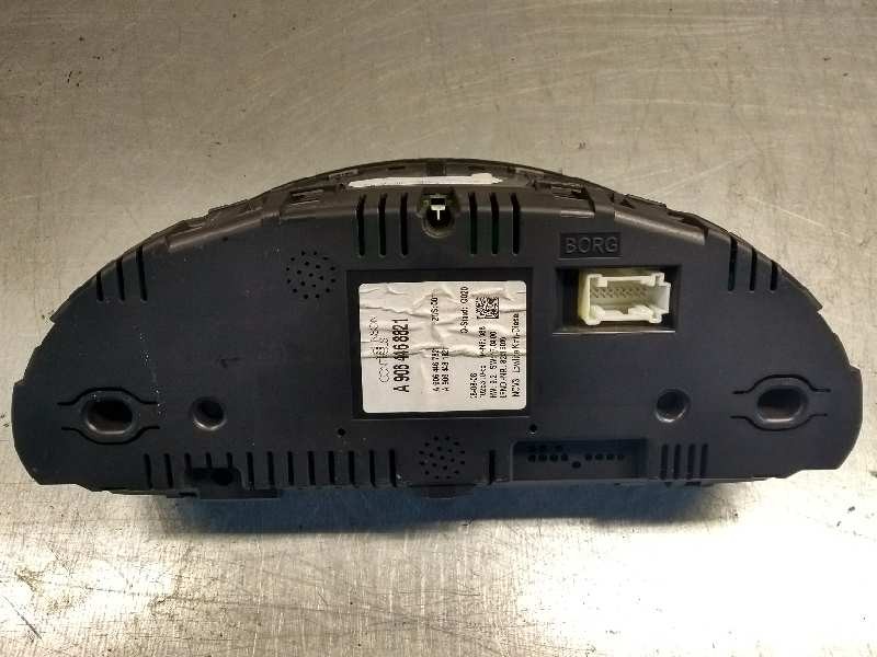 Recambio de cuadro instrumentos para mercedes sprinterii caja cerrada (desde 01.06) referencia OEM IAM A9064468821 A9064467821 A