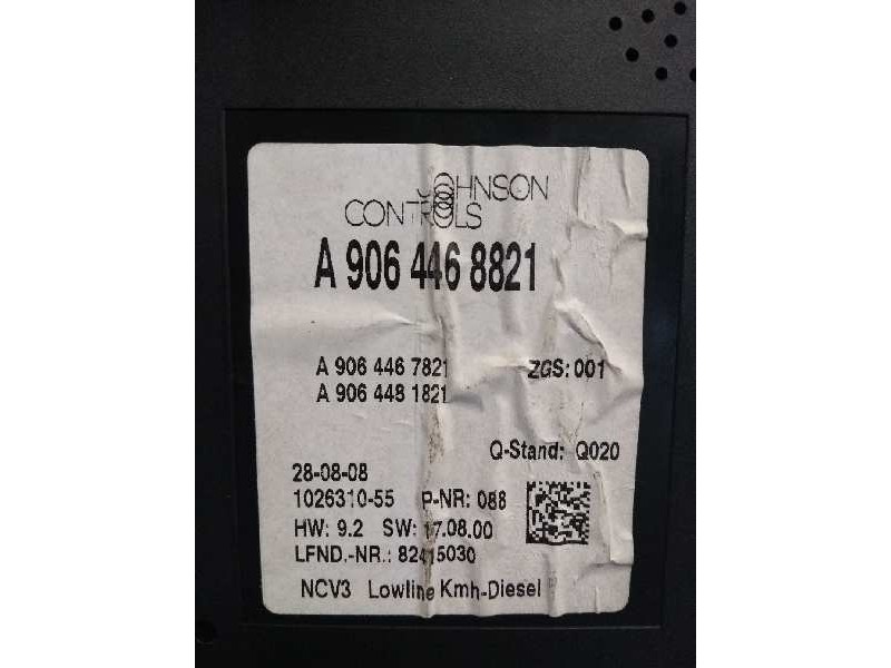 Recambio de cuadro instrumentos para mercedes sprinterii caja cerrada (desde 01.06) referencia OEM IAM A9064468821 A9064467821 A