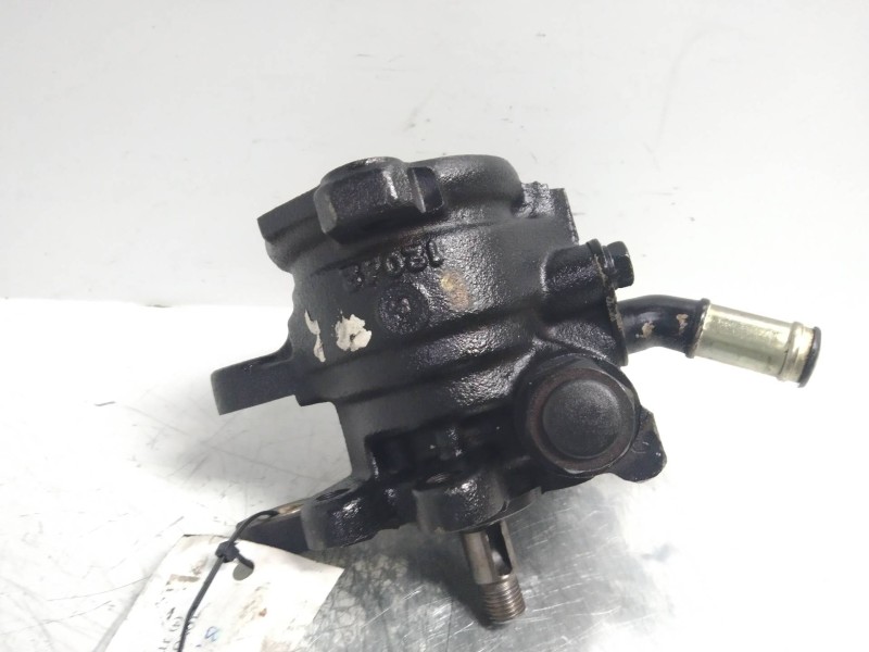 Recambio de bomba direccion para toyota picnic (m10) 2.2 turbodiesel referencia OEM IAM   