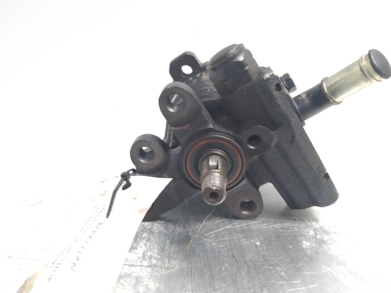 Recambio de bomba direccion para toyota picnic (m10) 2.2 turbodiesel referencia OEM IAM   
