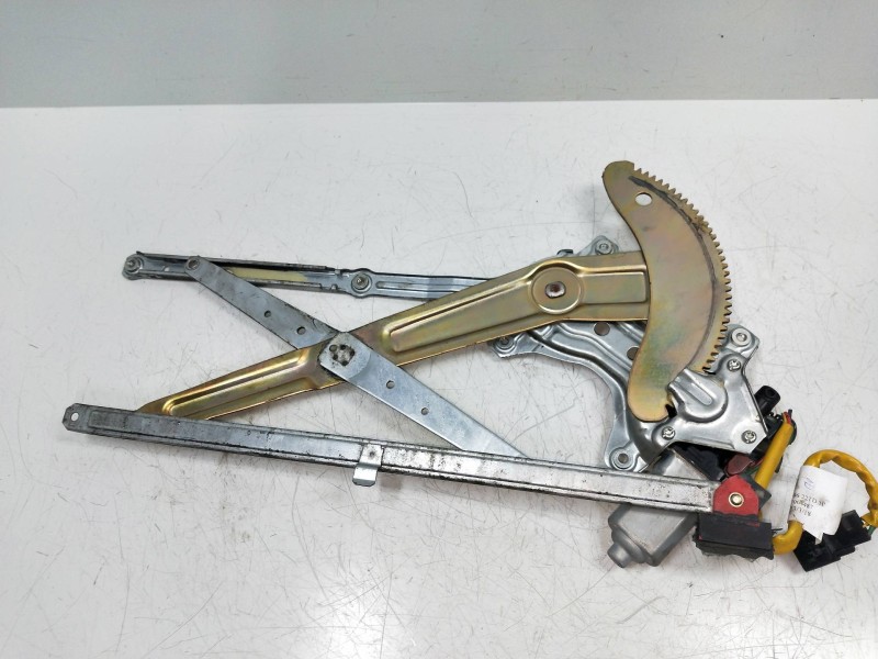 Recambio de elevalunas delantero izquierdo para toyota picnic (m10) 2.2 turbodiesel referencia OEM IAM 8572044030 0620400331 5P