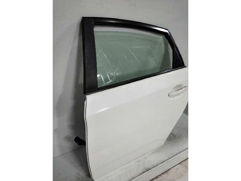 Recambio de puerta trasera izquierda para toyota prius (nhw30) advance referencia OEM IAM   