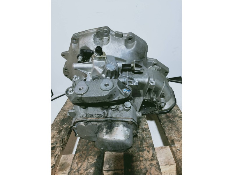 Recambio de caja cambios para opel tigra twin top 1.4 16v referencia OEM IAM F13C374 B32243 