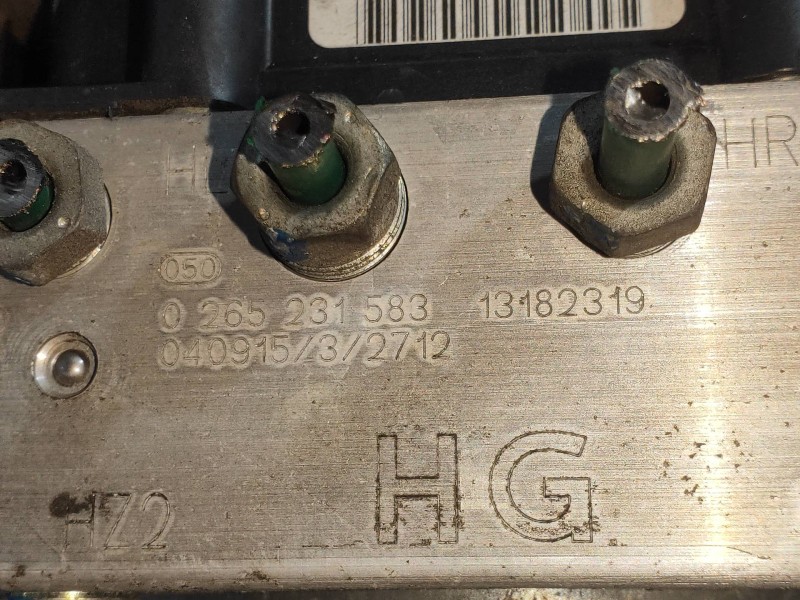 Recambio de abs para opel tigra twin top 1.4 16v referencia OEM IAM 0265231583 13182319 0265800443