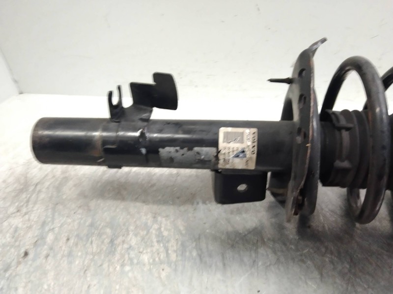 Recambio de amortiguador delantero derecho para volvo xc70 referencia OEM IAM 7G9118045NAF  