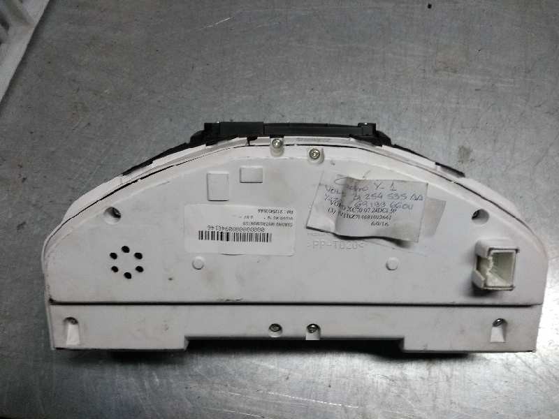 Recambio de cuadro instrumentos para volvo xc70 referencia OEM IAM 31254535AA 69199660OU 