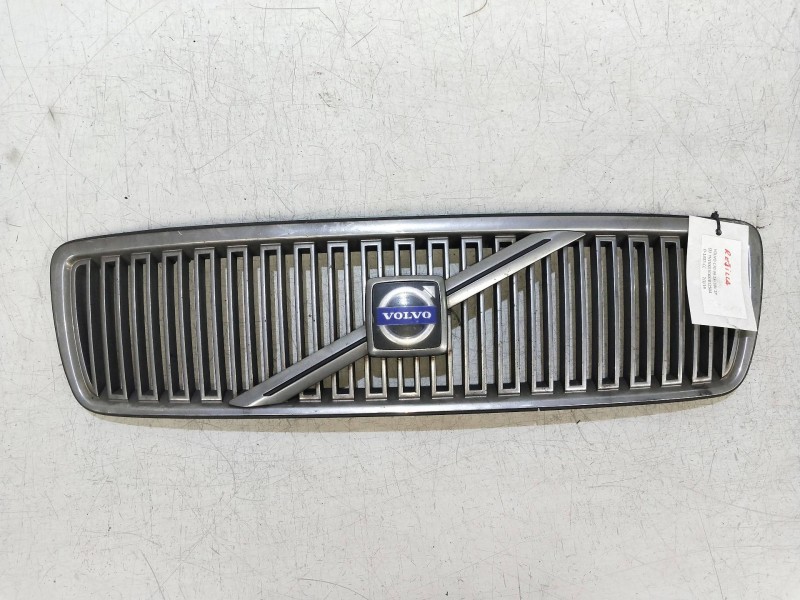 Recambio de rejilla delantera para volvo c70 coupe 2.3 turbo cat referencia OEM IAM   