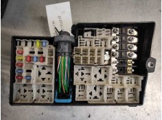 Recambio de caja reles / fusibles para volvo c30 1.6 diesel cat referencia OEM IAM 31270858  