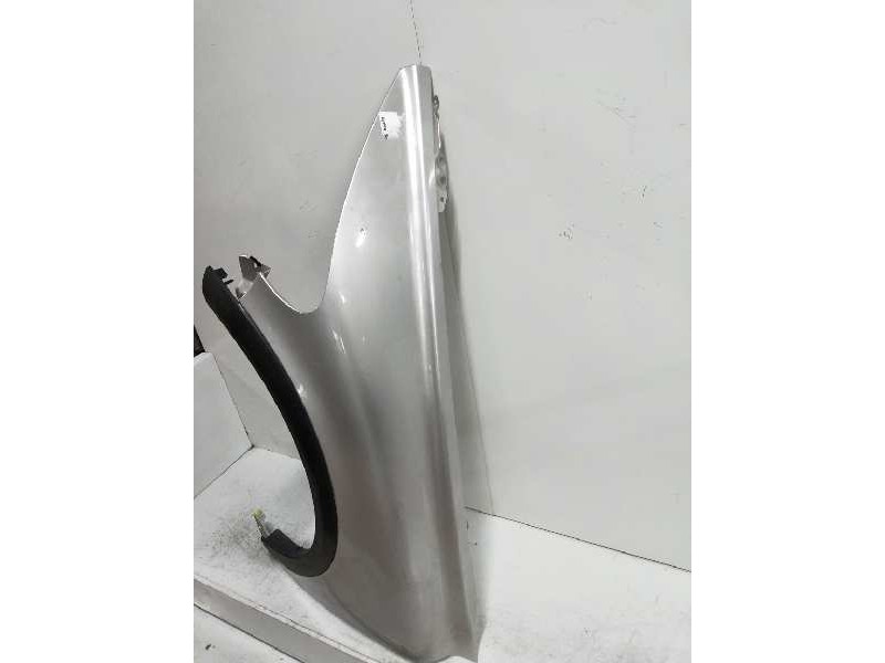 Recambio de aleta delantera izquierda para volvo c30 2.0 diesel cat referencia OEM IAM   