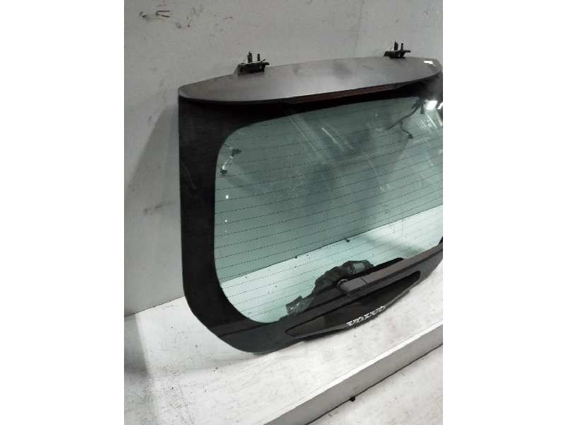 Recambio de porton trasero para volvo c30 2.0 diesel cat referencia OEM IAM   