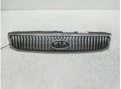 Recambio de rejilla delantera para kia clarus 2.0 cat referencia OEM IAM   