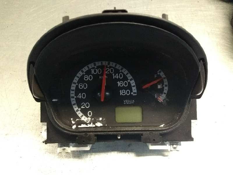 Recambio de cuadro instrumentos para fiat seicento (187) vintage referencia OEM IAM 735382378 6063449929 C141