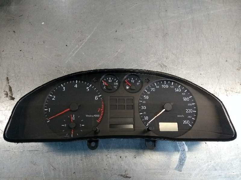 Recambio de cuadro instrumentos para audi a4 avant (b5) 1.8 20v turbo referencia OEM IAM 110008989002 8D0919861H 