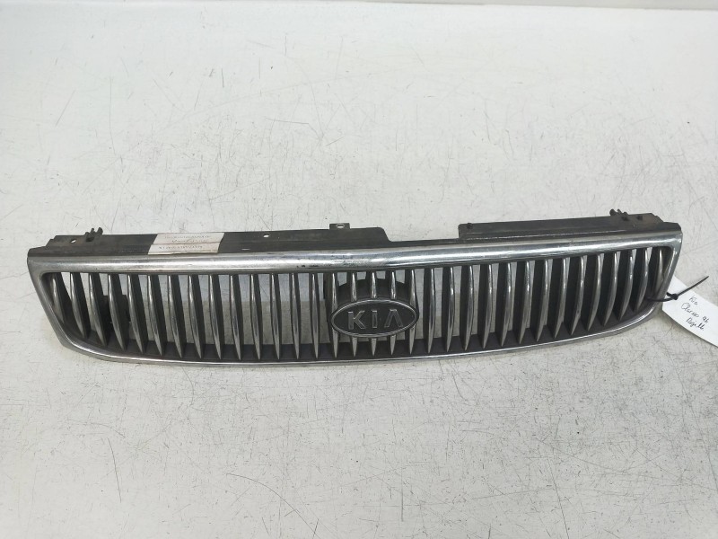 Recambio de rejilla delantera para kia clarus 1.8 cat referencia OEM IAM   