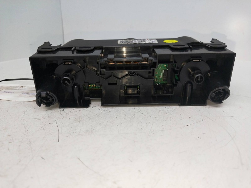 Recambio de mando calefaccion / aire acondicionado para volkswagen polo (6c1) 1.0 referencia OEM IAM 6C0820045  