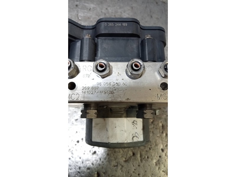 Recambio de abs para peugeot 308 1.6 16v e-hdi fap referencia OEM IAM 9805825380  